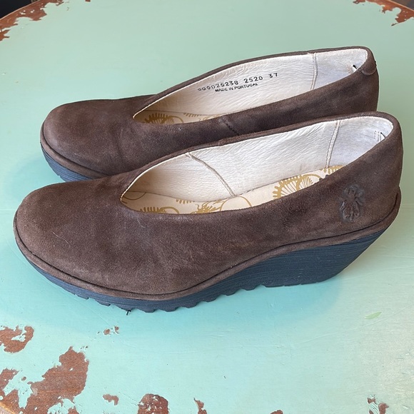 Fly London YAZ Wedge Shoes in Espresso Brown Suede, Size 37 Euro/6.5 US - Picture 2 of 13